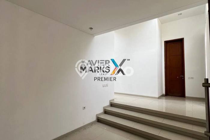 Rumah Luxury Modern Tanpa Renovasi di Soekarno Hatta Malang Rumah Luxury Modern Tanpa Renovasi di Soekarno Hatta Malang