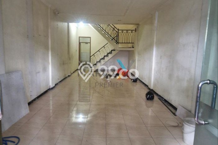 Ruko disewakan lokasi strategis Blimbing Malang 118m2 Ruko disewakan lokasi strategis Blimbing Malang 118m2