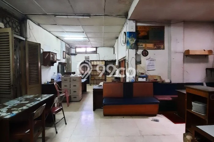 Disewakan Ruko di Klojen Malang LT 105m2, LB 100m2 Disewakan Ruko di Klojen Malang LT 105m2, LB 100m2