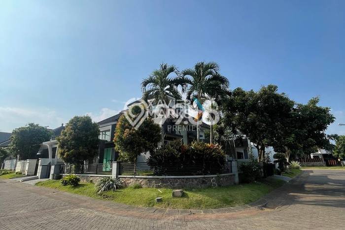 DIJUAL CEPAT! Rumah Siap Huni Area Strategis , LT 191m2m² Bangunan 130m2m² DIJUAL CEPAT! Rumah Siap Huni Area Strategis , LT 191m2m² Bangunan 130m2m²