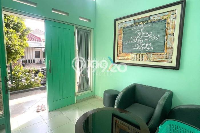 DIJUAL CEPAT! Rumah Siap Huni Area Strategis , LT 191m2m² Bangunan 130m2m² DIJUAL CEPAT! Rumah Siap Huni Area Strategis , LT 191m2m² Bangunan 130m2m²