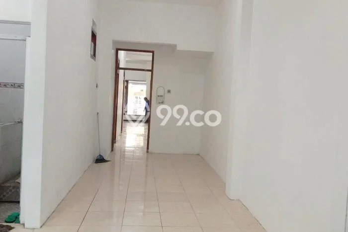 Area Ramai! Ruko Dijual di Sukun untuk Bisnis Luas Bangunan 250m2 Area Ramai! Ruko Dijual di Sukun untuk Bisnis Luas Bangunan 250m2