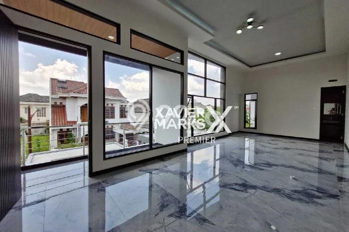 Rumah Luxury Modern Tanpa Renovasi di Araya Malang Rumah Luxury Modern Tanpa Renovasi di Araya Malang