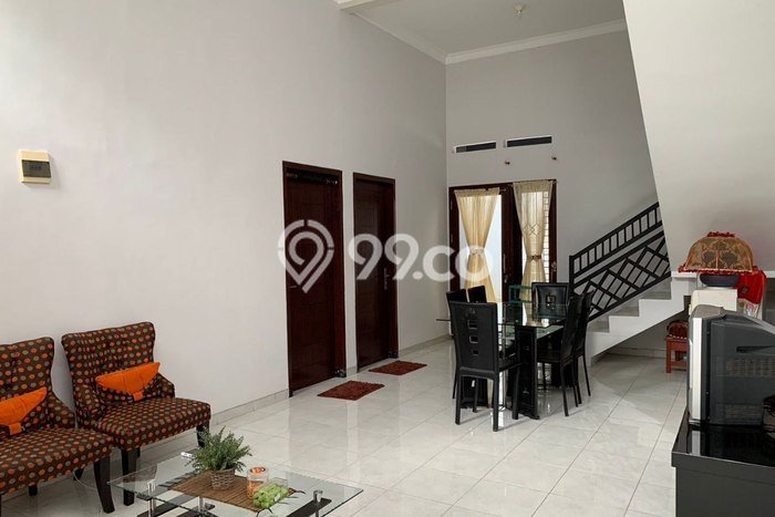 Rumah LT 128m2m² Newly Renovated di Lowokwaru, Dekat Supermarket, Malang Rumah LT 128m2m² Newly Renovated di Lowokwaru, Dekat Supermarket, Malang
