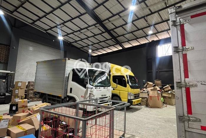 Unit Gudang Dijual di Cipondoh Tangerang 1100m2 Unit Gudang Dijual di Cipondoh Tangerang 1100m2