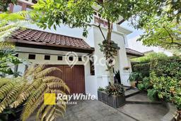 For Sale! Luxury House LT 400m2 Desain Elegan di Cirendeu For Sale! Luxury House LT 400m2 Desain Elegan di Cirendeu
