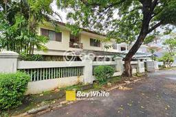 Dijual Rumah Premium dengan Fasilitas Sekitar Komplit di Kebayoran Baru, Jakarta Selatan Dijual Rumah Premium dengan Fasilitas Sekitar Komplit di Kebayoran Baru, Jakarta Selatan