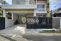 Hunian Elit LB 326m2 Siap Huni Desain Elegan di Bintaro, Tangerang Selatan Hunian Elit LB 326m2 Siap Huni Desain Elegan di Bintaro, Tangerang Selatan