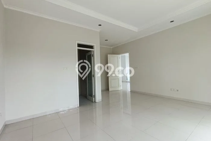 Siap Huni Rumah Mewah 5 Kamar di BSD Dekat ke Mana Saja Siap Huni Rumah Mewah 5 Kamar di BSD Dekat ke Mana Saja