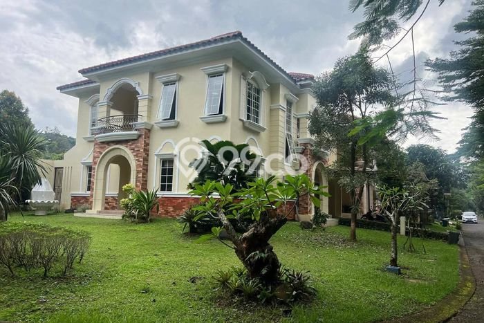Dijual Rumah Mewah Elegan Dengan View Cantik di BSD The Green, Tangerang Dijual Rumah Mewah Elegan Dengan View Cantik di BSD The Green, Tangerang