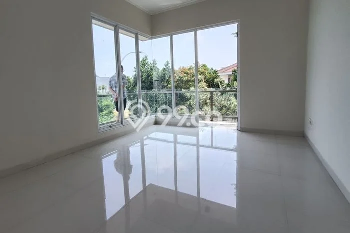 Siap Huni Rumah Mewah 5 Kamar di BSD Dekat ke Mana Saja Siap Huni Rumah Mewah 5 Kamar di BSD Dekat ke Mana Saja
