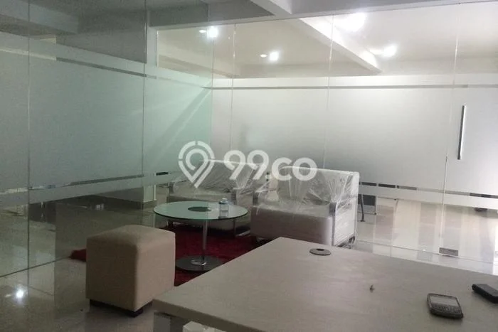 Ruko disewakan lokasi strategis Serpong Tangerang Selatan 450m2 Ruko disewakan lokasi strategis Serpong Tangerang Selatan 450m2