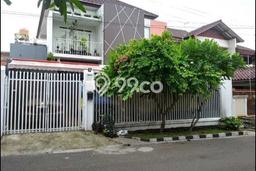 Hunian Mewah Dijual LT 237m2 di Duren Sawit, Jakarta Timur Hunian Mewah Dijual LT 237m2 di Duren Sawit, Jakarta Timur