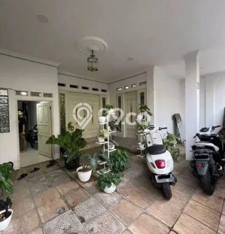 Dijual Rumah Eksklusif 5 KT di Pondok Bambu, Jakarta Timur Dijual Rumah Eksklusif 5 KT di Pondok Bambu, Jakarta Timur