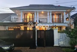 Dijual Rumah Luas Elegan Dengan View Eksklusif di Cipinang, Jakarta Timur Dijual Rumah Luas Elegan Dengan View Eksklusif di Cipinang, Jakarta Timur
