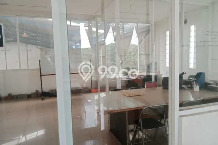 Area Ramai! Gudang Dijual di Tarumajaya untuk Bisnis Luas Bangunan 2867m2 Area Ramai! Gudang Dijual di Tarumajaya untuk Bisnis Luas Bangunan 2867m2