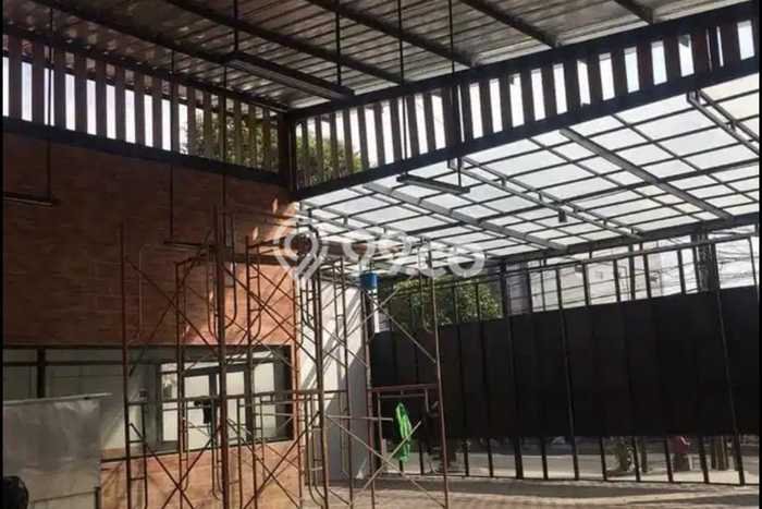 Gudang Dijual di Jakarta Timur LT 447m2 & LB 200m2 Lokasi Terbaik! Gudang Dijual di Jakarta Timur LT 447m2 & LB 200m2 Lokasi Terbaik!