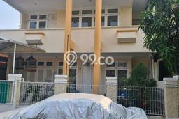 For Sale Rumah 5 Kamar Lokasi Ideal Bagus dan Strategis di Cakung For Sale Rumah 5 Kamar Lokasi Ideal Bagus dan Strategis di Cakung