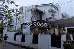 Rumah Luxury Modern Siap Huni di Pondok Kelapa Jakarta Timur Rumah Luxury Modern Siap Huni di Pondok Kelapa Jakarta Timur