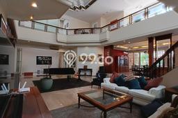 Rumah Luxury Modern Tanpa Renovasi di Sukomanunggal Surabaya Rumah Luxury Modern Tanpa Renovasi di Sukomanunggal Surabaya