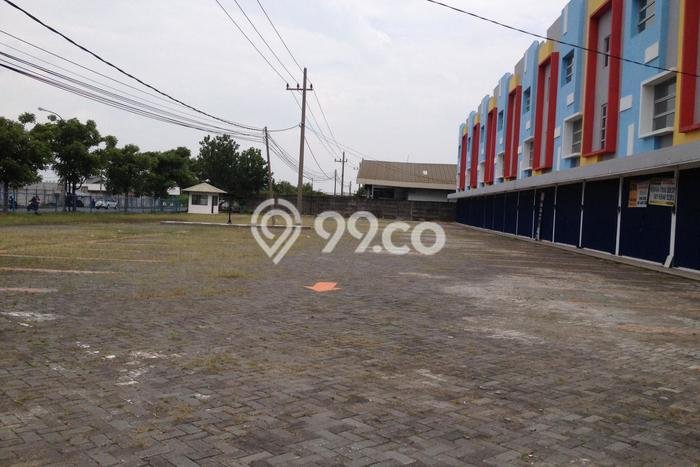 INVESTASI POTENSIAL! Ruko di Benowo, Luas 255m2m², Tingkat Keramaian Tinggi INVESTASI POTENSIAL! Ruko di Benowo, Luas 255m2m², Tingkat Keramaian Tinggi