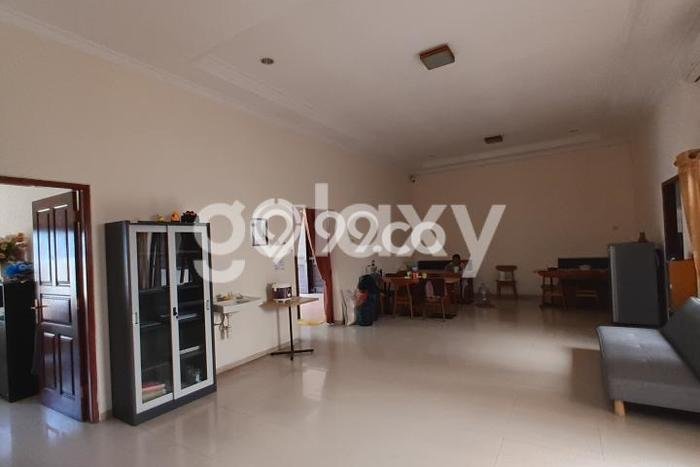 Sewa Rumah Murah di Pakuwon CIty Surabaya Punya 4 KT Sewa Rumah Murah di Pakuwon CIty Surabaya Punya 4 KT