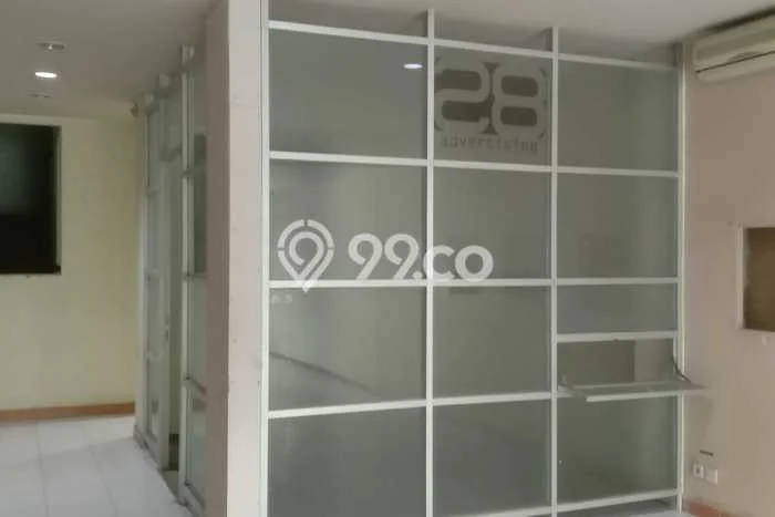 LOKASI PREMIUM! Ruko Kawasan HR Muhammad, Luas 300m², Lokasi Niaga LOKASI PREMIUM! Ruko Kawasan HR Muhammad, Luas 300m², Lokasi Niaga
