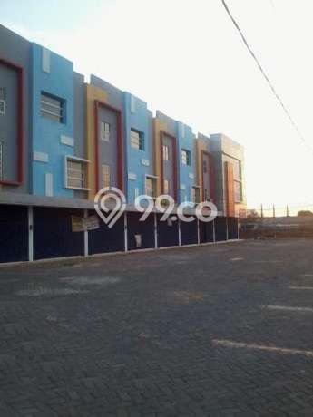 INVESTASI POTENSIAL! Ruko di Benowo, Luas 255m2m², Tingkat Keramaian Tinggi INVESTASI POTENSIAL! Ruko di Benowo, Luas 255m2m², Tingkat Keramaian Tinggi