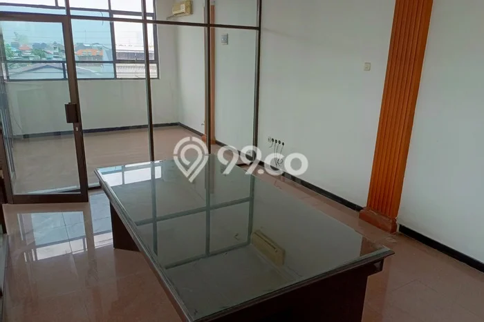 Lokasi Strategis! Dijual Ruko Bisnis di Rungkut, Surabaya Kondisi Baik Lokasi Strategis! Dijual Ruko Bisnis di Rungkut, Surabaya Kondisi Baik