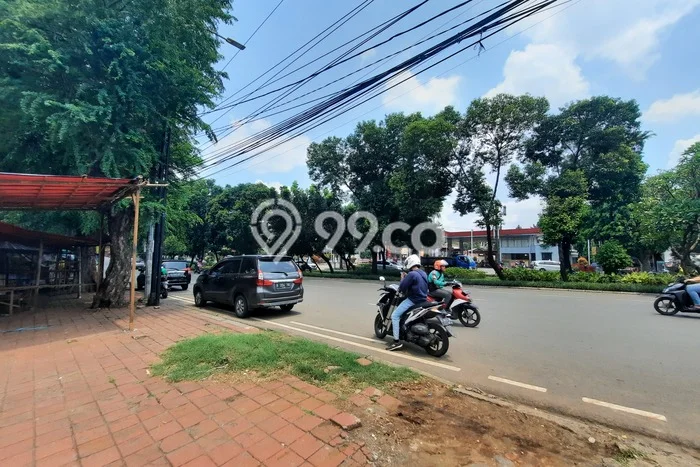 Tanah Dijual Lokasi Jatinegara, Jakarta Timur dengan Luas Tanah 37522m2 dan Status - Tanah Dijual Lokasi Jatinegara, Jakarta Timur dengan Luas Tanah 37522m2 dan Status -
