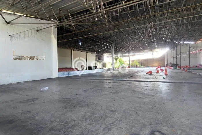 Lokasi Strategis! Dijual Gudang Bisnis di Jombang, Jombang Kondisi Baik Lokasi Strategis! Dijual Gudang Bisnis di Jombang, Jombang Kondisi Baik