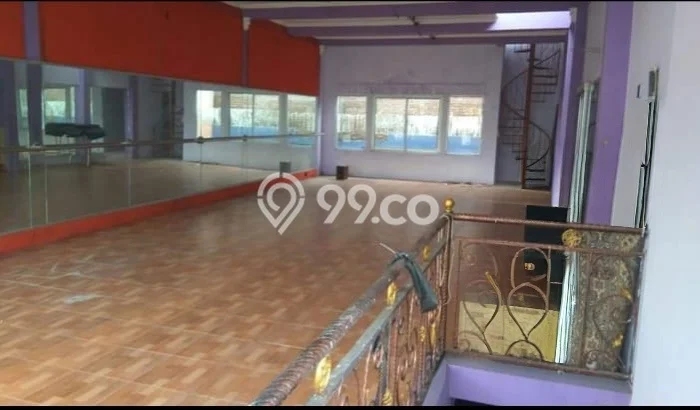 Unit Komersial Dijual di Gayungan Surabaya 180m2 Unit Komersial Dijual di Gayungan Surabaya 180m2