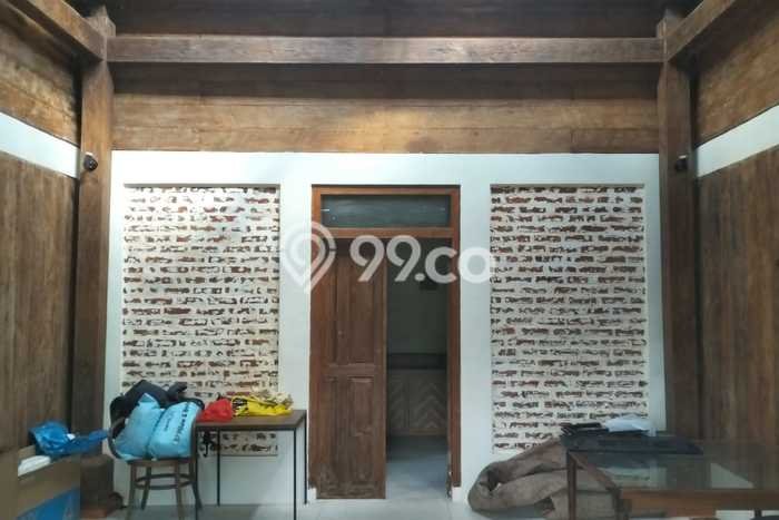 For Sale! Premium House LT 300m2 Desain Elegan di Petitenget For Sale! Premium House LT 300m2 Desain Elegan di Petitenget