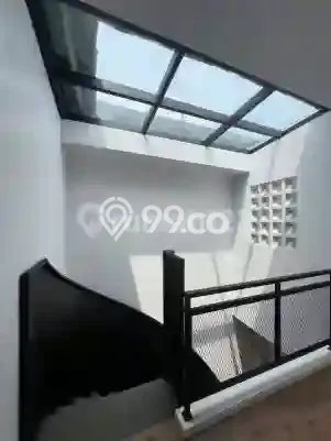 Ready to Use! Luxury House LT 160m2 Desain Elegan di Ragunan Ready to Use! Luxury House LT 160m2 Desain Elegan di Ragunan