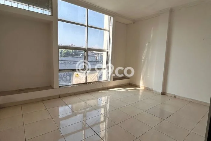 Unit Ruko Disewa Lokasi Batununggal, Bandung Spesifikasi Luas Bangunan 65m2 Unit Ruko Disewa Lokasi Batununggal, Bandung Spesifikasi Luas Bangunan 65m2