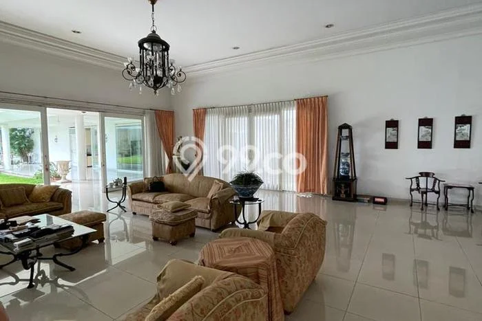 Ready to Use! Luxury House LT 1196m2 Desain Modern di Dago Ready to Use! Luxury House LT 1196m2 Desain Modern di Dago