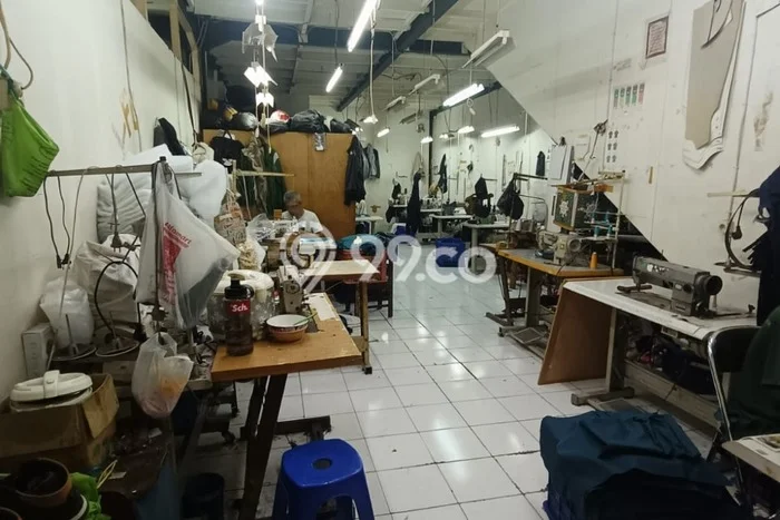 Unit Komersial Dijual di Lengkong Bandung 381m2 Unit Komersial Dijual di Lengkong Bandung 381m2