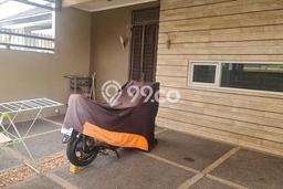 Rumah Modern 3 KT di Taman Kopo Indah Bandung Semi Furnished Rumah Modern 3 KT di Taman Kopo Indah Bandung Semi Furnished