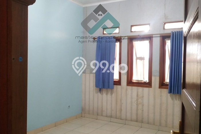 Jual Rumah Strategis Bagus Punya 5 KT di Arcamanik Bandung SHM Jual Rumah Strategis Bagus Punya 5 KT di Arcamanik Bandung SHM