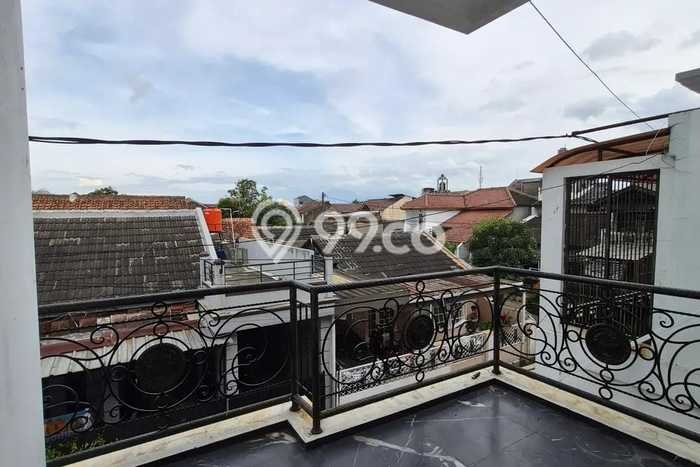 Jual Rumah Bagus Siap Huni LB 150m2 di Margahayu, Bandung Jual Rumah Bagus Siap Huni LB 150m2 di Margahayu, Bandung