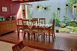 For Sale! Luxury House LT 210m2 Desain Elegan di Setra Duta For Sale! Luxury House LT 210m2 Desain Elegan di Setra Duta