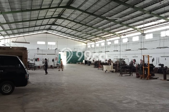 Area Ramai! Pabrik Dijual di Margaasih untuk Bisnis Luas Bangunan 2000m2 Area Ramai! Pabrik Dijual di Margaasih untuk Bisnis Luas Bangunan 2000m2