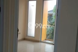 SPECIAL RATE! Rumah area , 2 KM, Lingkungan Asri, LT 90m2m² Bangunan 131m2m² SPECIAL RATE! Rumah area , 2 KM, Lingkungan Asri, LT 90m2m² Bangunan 131m2m²