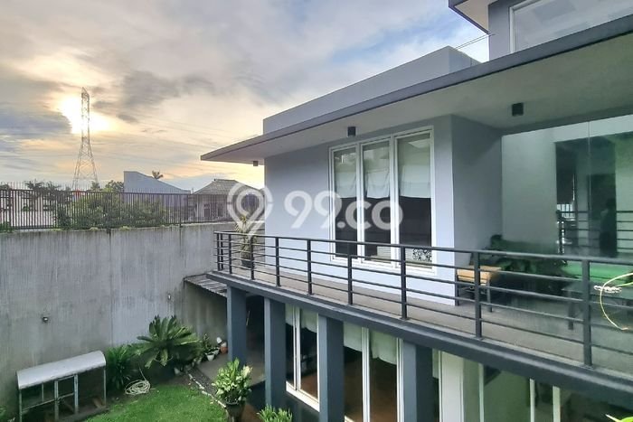 Rumah Luxury Modern Tanpa Renovasi di Pondok Pucung Tangerang Rumah Luxury Modern Tanpa Renovasi di Pondok Pucung Tangerang