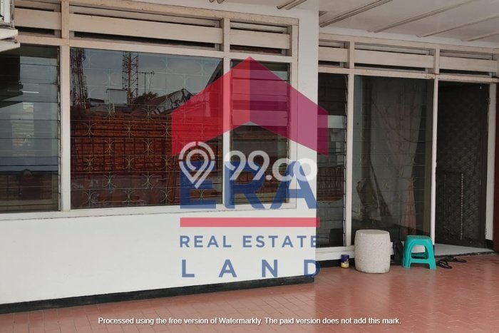 Rumah di Tambaksari, Akses ke Tol, 4 KT, Luas 216m2m² Bangunan 200m2m² Rumah di Tambaksari, Akses ke Tol, 4 KT, Luas 216m2m² Bangunan 200m2m²