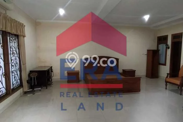LOKASI STRATEGIS! Rumah kawasan Tidar, Akses ke Tol, 2 KM, Luas 300m2m² Bangunan 200m2m² LOKASI STRATEGIS! Rumah kawasan Tidar, Akses ke Tol, 2 KM, Luas 300m2m² Bangunan 200m2m²