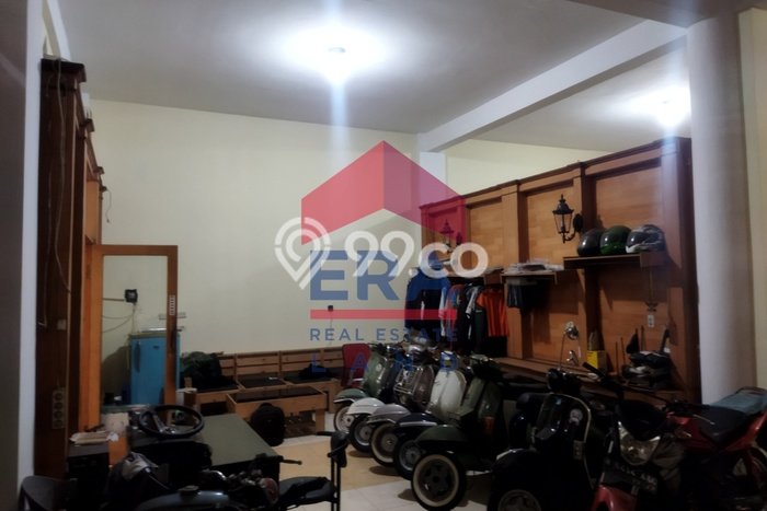 Ruko Lokasi Premium di Soekarno Hatta, Luas 232m2m², Jalan Utama Ruko Lokasi Premium di Soekarno Hatta, Luas 232m2m², Jalan Utama
