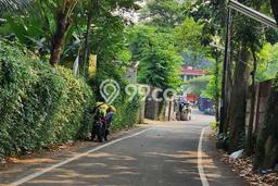 Dijual Tanah di Jakarta Selatan, Luas 2402m2 SHM Dijual Tanah di Jakarta Selatan, Luas 2402m2 SHM
