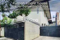Siap Huni Hunian Elit 4 Kamar di Cilandak Dekat ke Mana Pun Siap Huni Hunian Elit 4 Kamar di Cilandak Dekat ke Mana Pun