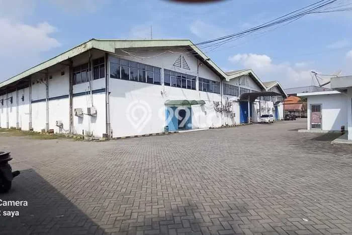 Gudang Disewakan di Area Ramai Cikarang Barat, Bekasi Gudang Disewakan di Area Ramai Cikarang Barat, Bekasi